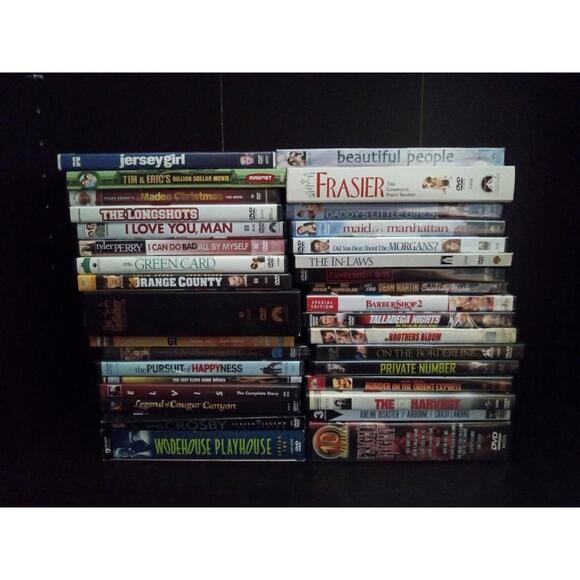 Lot Of 34 DVDs Comedy Horror Drama Will Ferrell Dean Martin Elvis ~ trl1#357